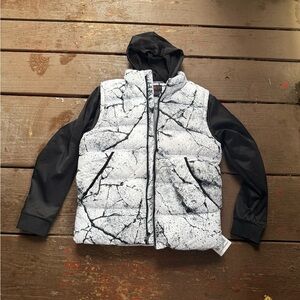 Jordan Black and White Cracked Pattern Puffer Jacket